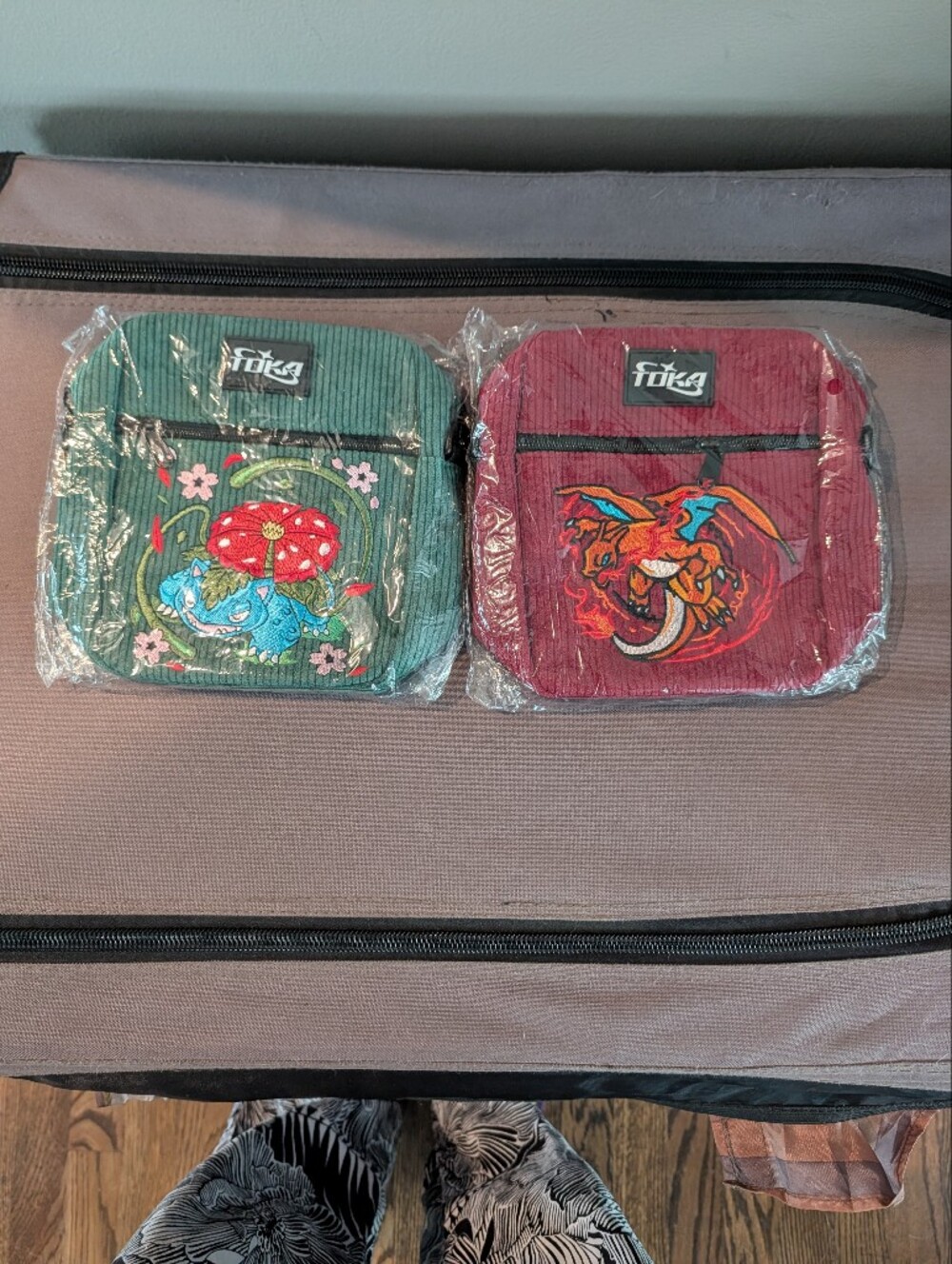 Bundle- 2 Pokemon Bulbasaur And Charizard Embroidered Crossbody Bags NWT